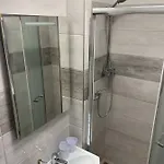 - - S Vinnym Sklepem Venuse Hotel