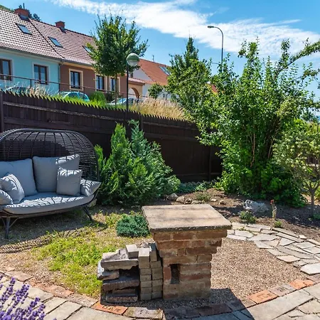 - - S Vinnym Sklepem Venuse 3* Mikulov