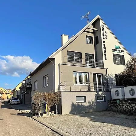 Hotel - - S Vinnym Sklepem Venuse Mikulov